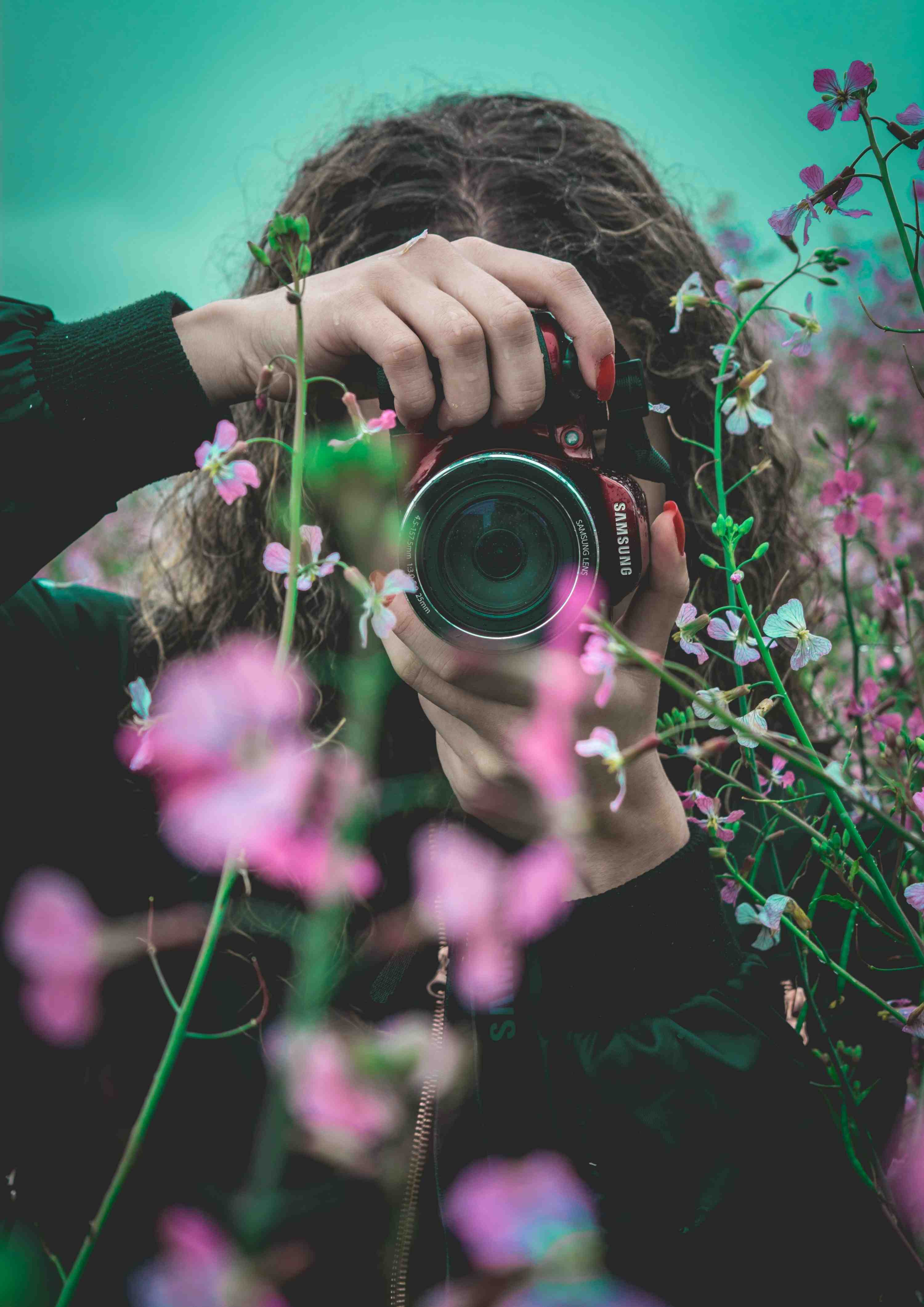 المنصة الرقمية الجديدة تتميز بتصميم عصري وأداء محسّن.